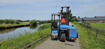 Kinglifters in Action at Pultrum Rijssen BV...